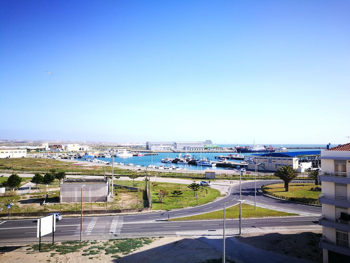Peniche'S Blue & Yellow מראה חיצוני תמונה